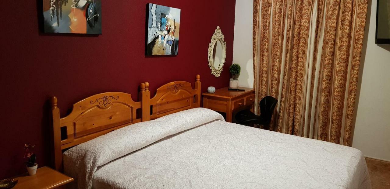 Hostal Plaza El Espinar Kültér fotó
